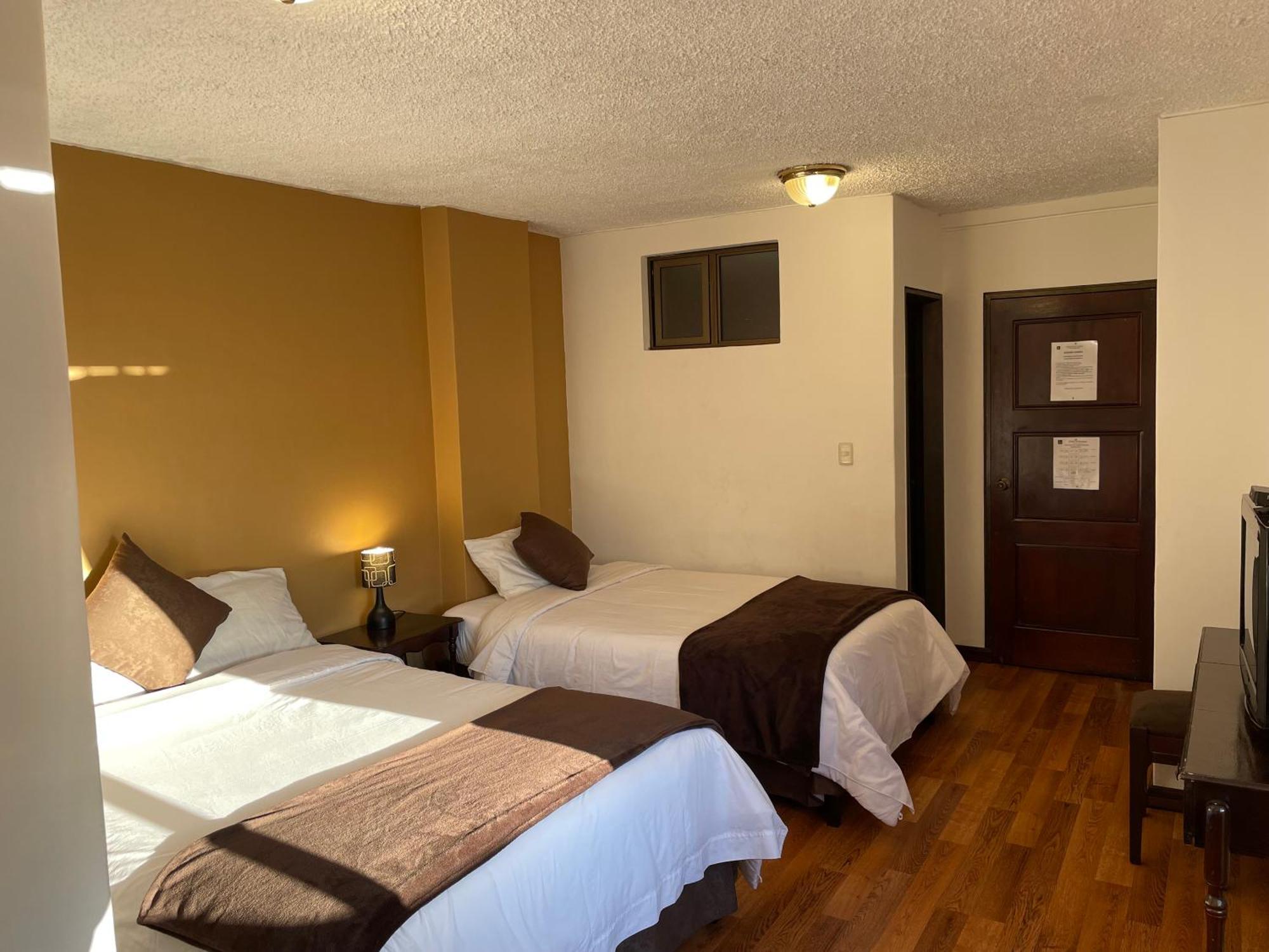 ホテル Loft Nass Atahualpa クエンカ エクステリア 写真